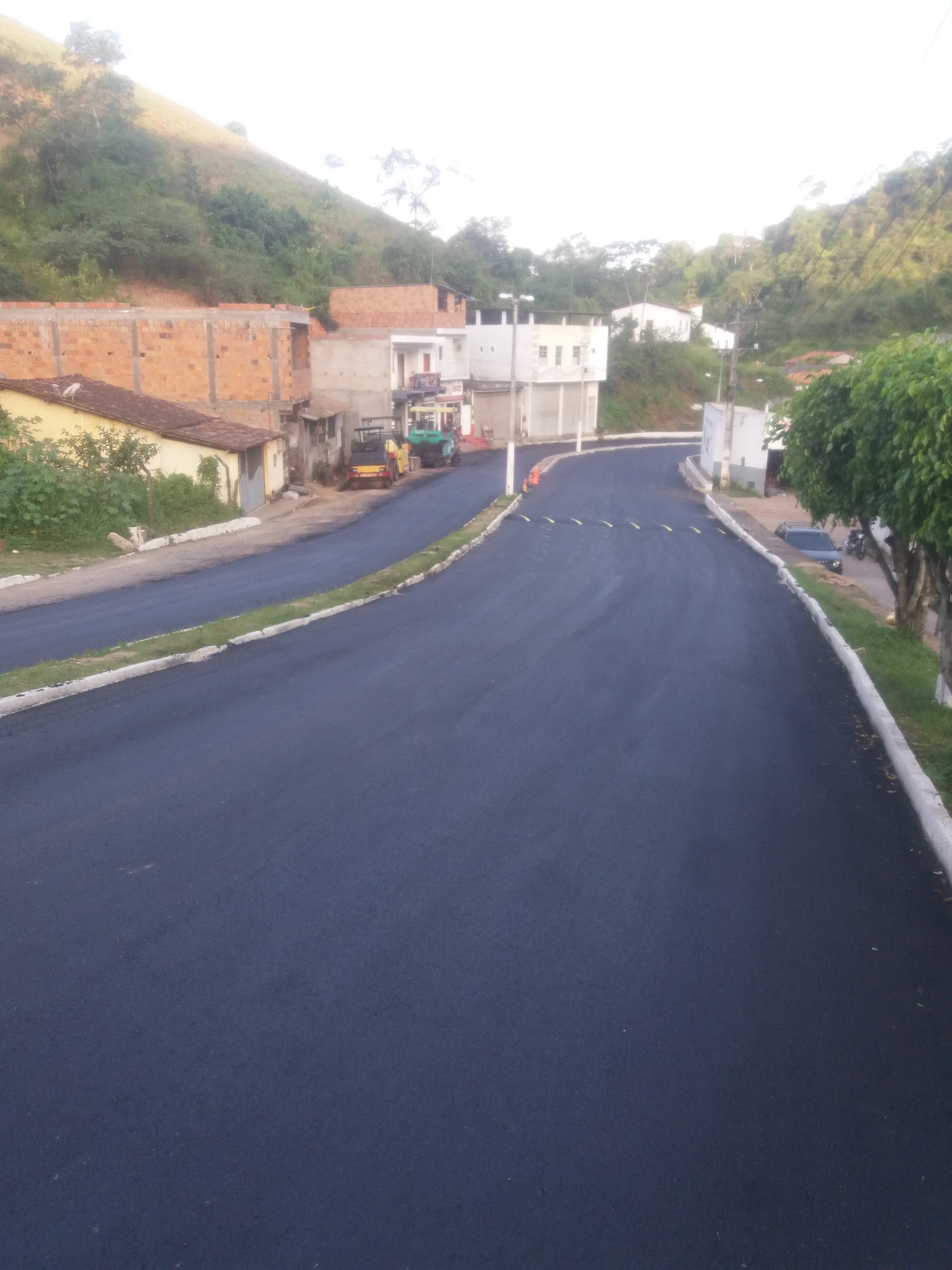 Obras de pavimentação Asfáltico em Vias Públicas Amargosa, Maragojipe e São Francisco do Conde/BA - Foto 4