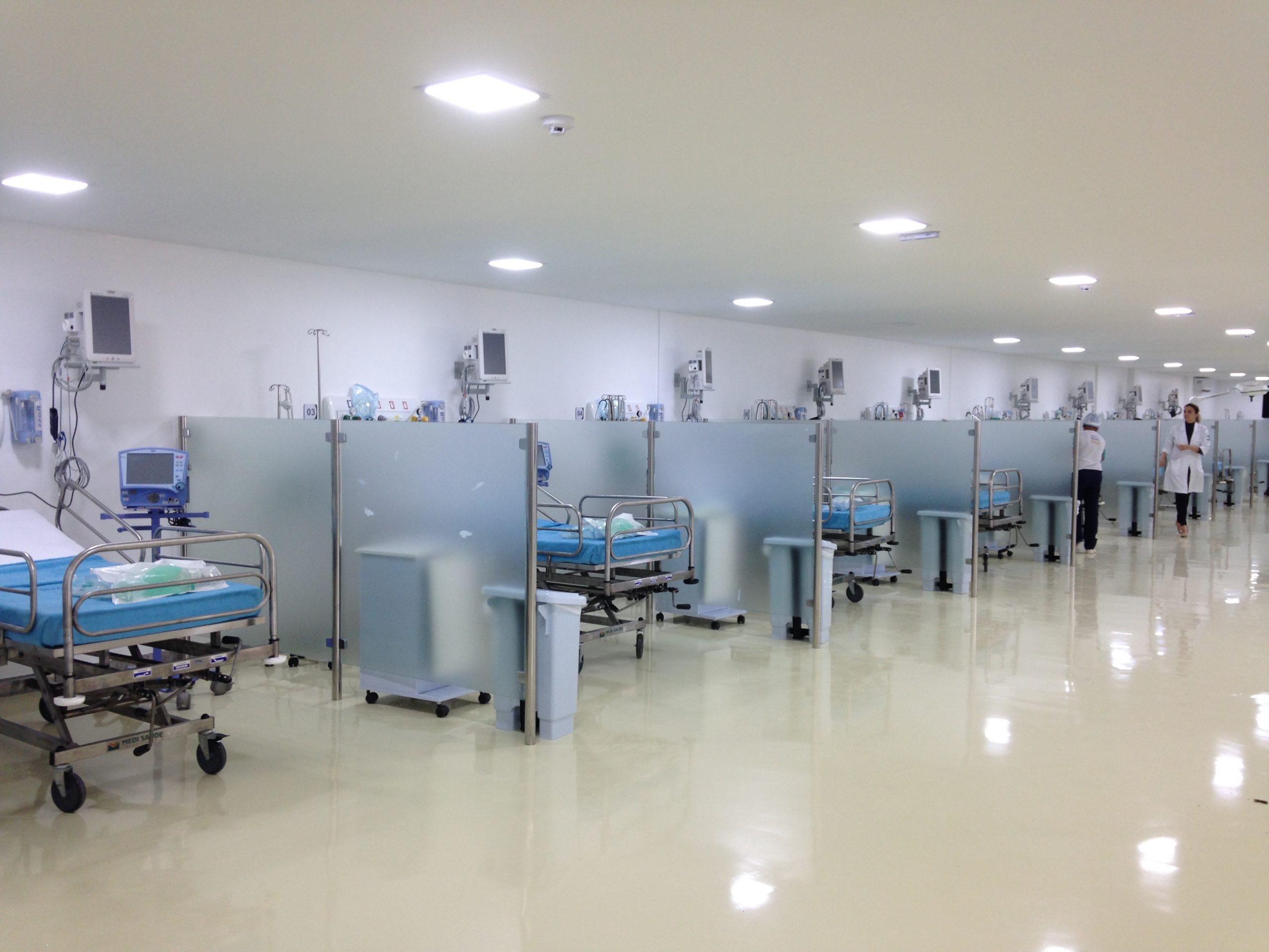 Implantação de UTI e Requalificação da Área Externa Hospital Geral de Vitória da Conquista/BA - Foto 8