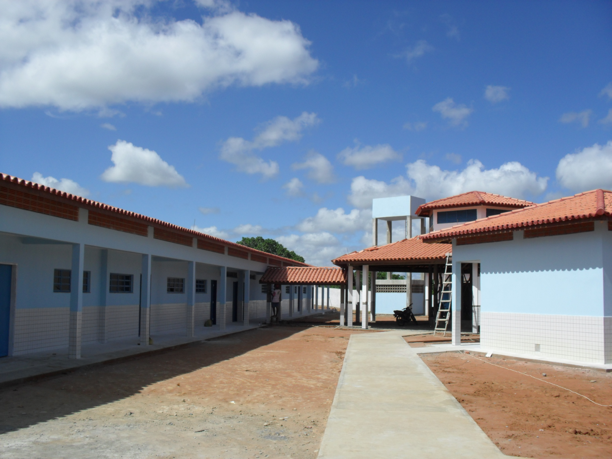 Construção de Escola de 01 pavimento com seis salas de aula – Ribeira do Pombal/BA - Foto 1