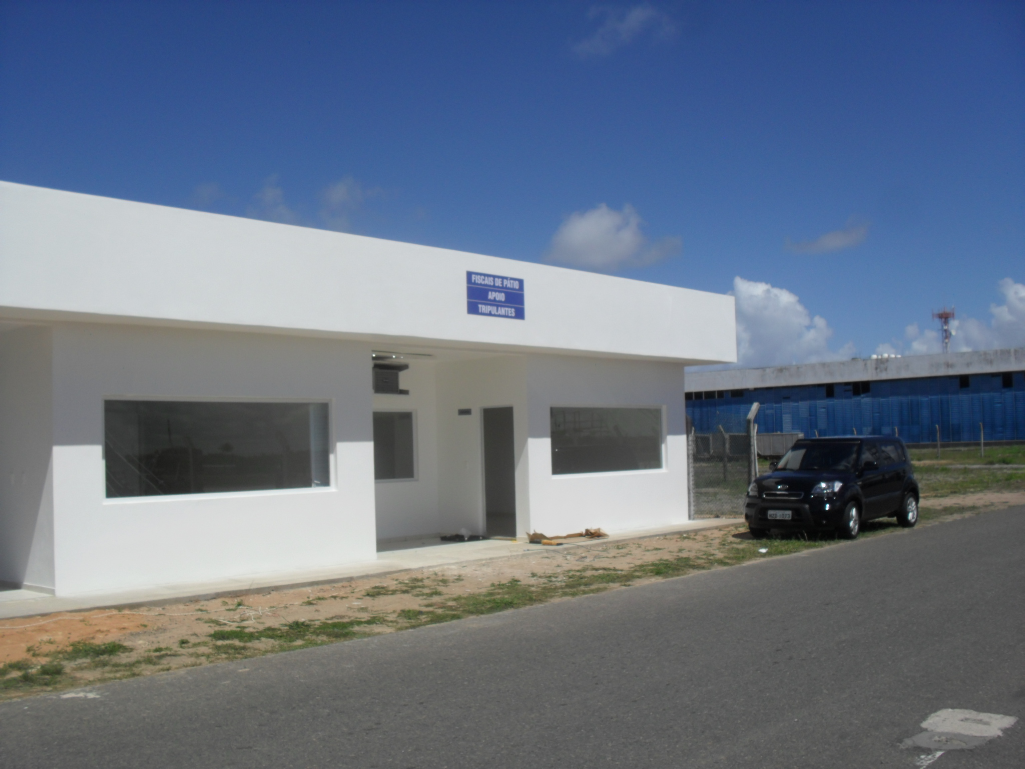 Construção da Sala de Pátio dos Fiscais Aeroporto Internacional Luiz Eduardo Magalhães – Salvador/BA - Foto 1